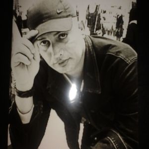 Meet your Posher, Dennis